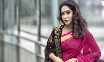 পদত্যাগ করেছেন অভিনেত্রী  মম