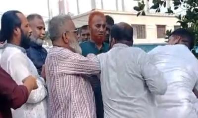বিএনপি নেতার দিকে জুতা নিয়ে তেড়ে গেলেন পদপ্রার্থী