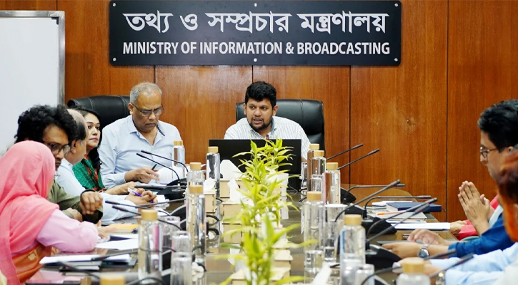 সংবাদপত্রের মানোন্নয়নে টাস্কফোর্স গঠন করবে সরকার: মাহফুজ আলম